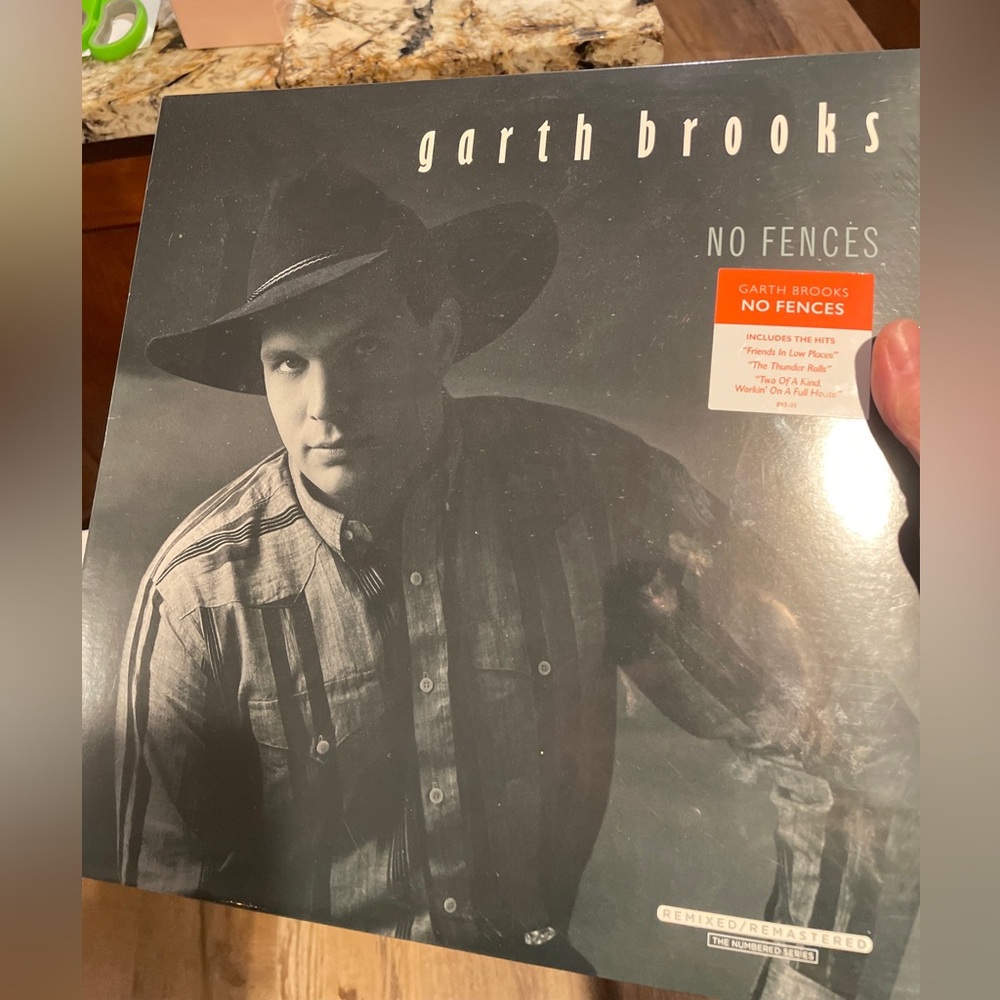 Garth Brooks "No Fences" LP Limited Edition Numbered Series 2019 Vinyl - NEW